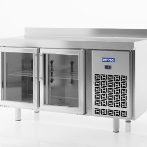 DESSERTE POSITIVE PORTES VITREES SERIE IM600